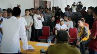 Audiensi Konflik Antar Nelayan di Rohil Memanas, Saling Tuding Warnai Pertemuan Audiensi Konflik Antar Nelayan di Rohil Memanas, Saling Tuding Warnai Pertemuan
