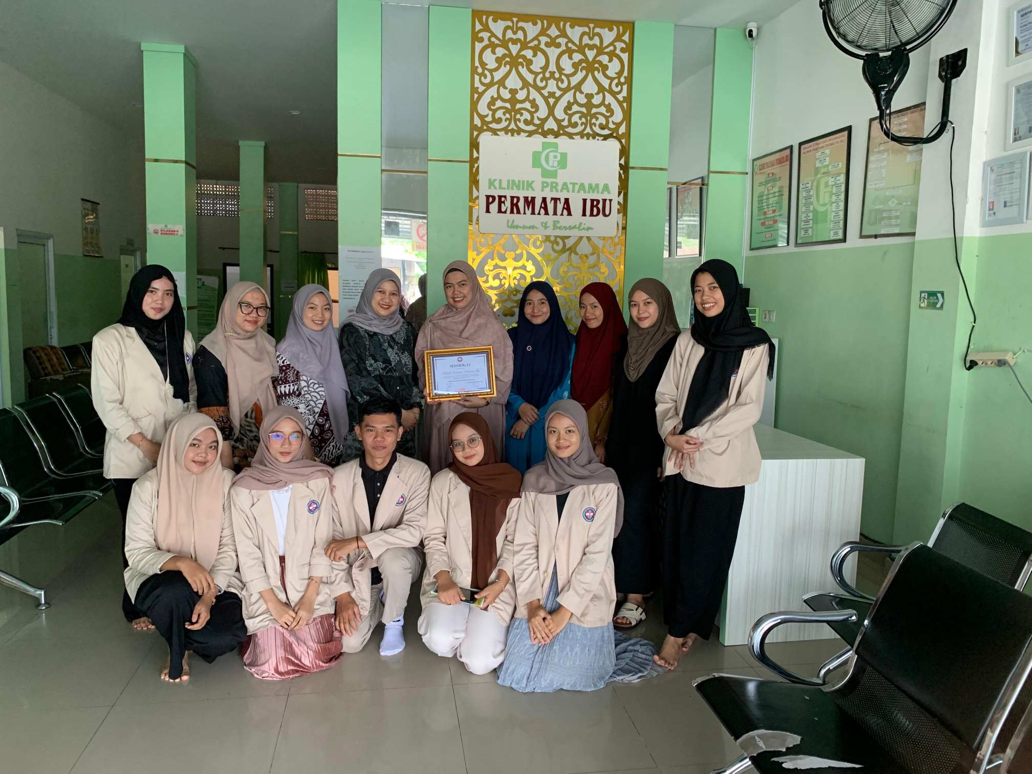 STIKES PMC Gelar Penyuluhan Kesehatan Kerja di Klinik Pratama Permata Ibu