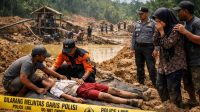 Tragis! Siswa Kelas 1 SMP di Kuansing Diduga Tewas Saat Mencari Emas di Petapahan Tragis! Siswa Kelas 1 SMP di Kuansing Diduga Tewas Saat Mencari Emas di Petapahan